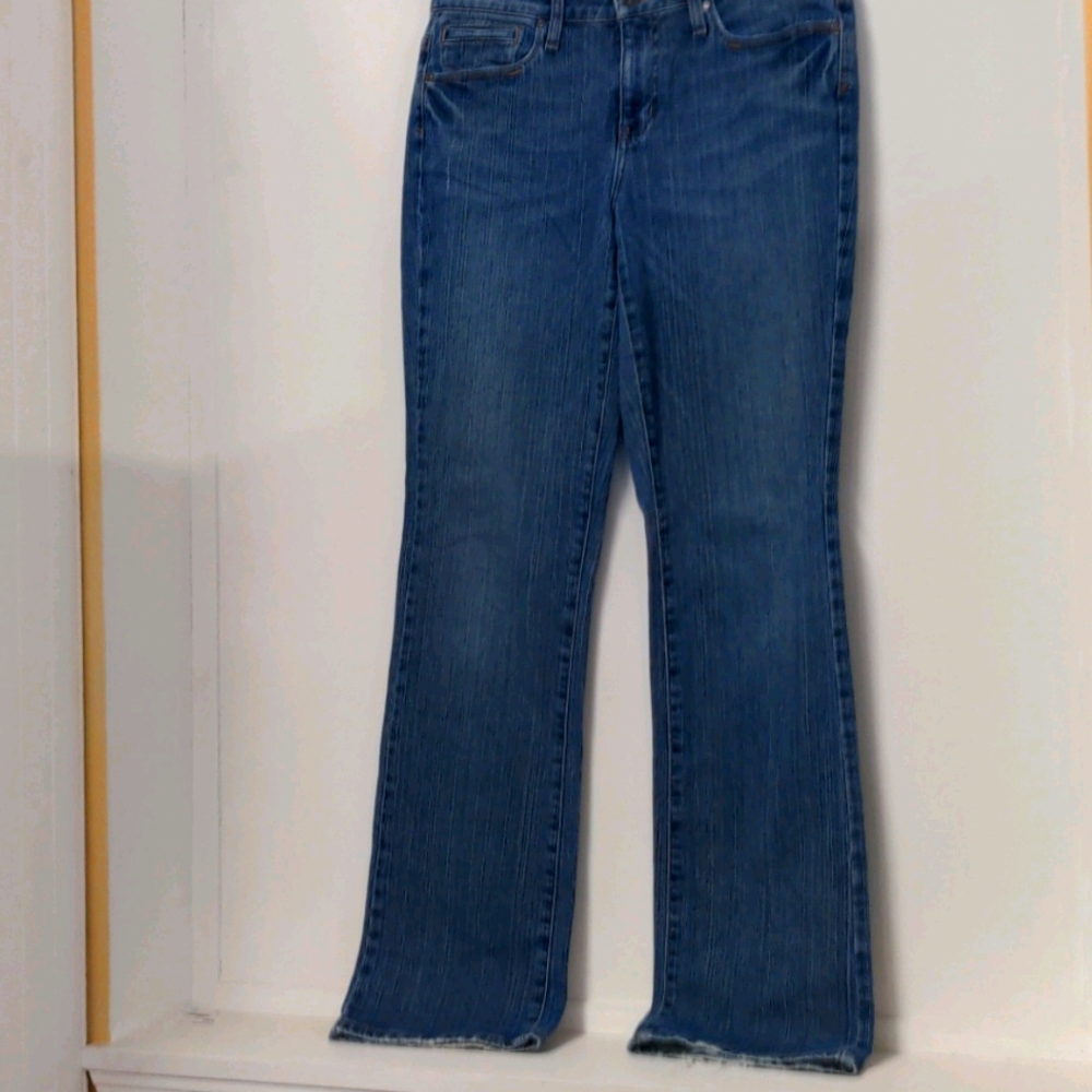 🌞 deals! Apt 9 sz 8 stretch denim jeans destructed bootcut